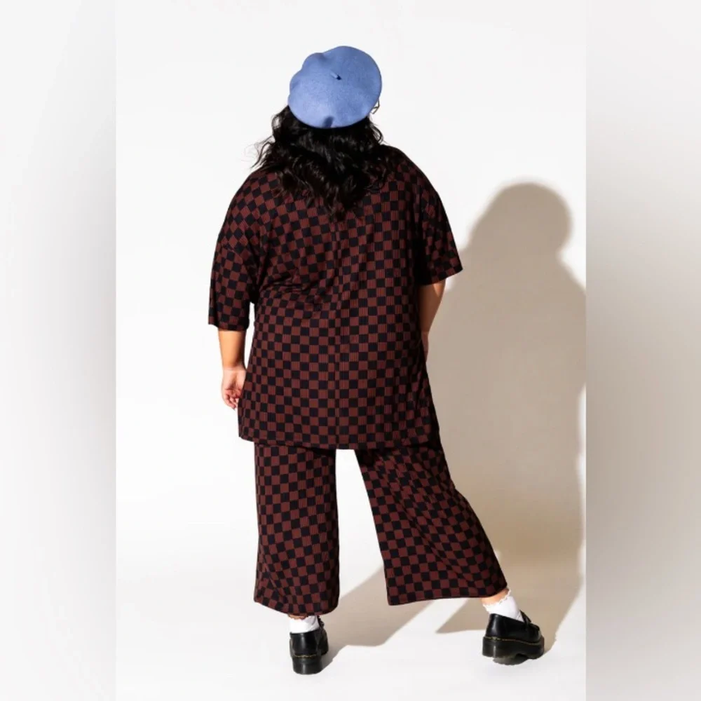 Dressed in LALA Lex Ribbed Checkerboard Playsuit in Black Mocha Size L - Picture 2 of 5